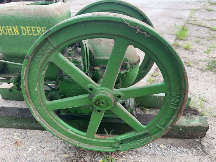 john-deere-112-image-14