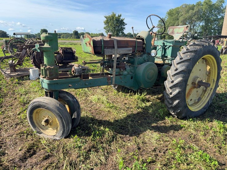 john-deere-530-image-2