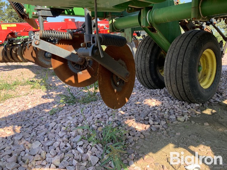 2014-john-deere-2510c-image-17
