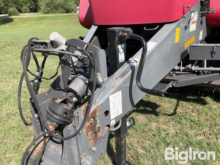 2014-massey-ferguson-2270-image-13
