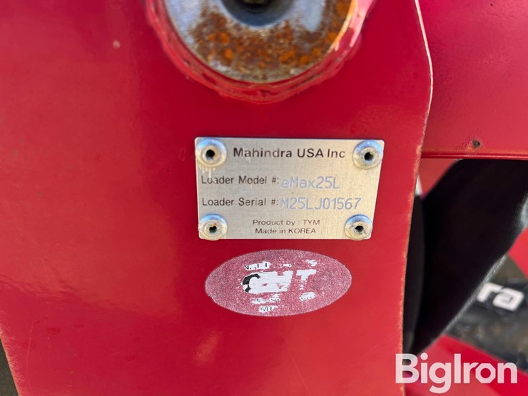 2017-mahindra-emax-25l-image-16