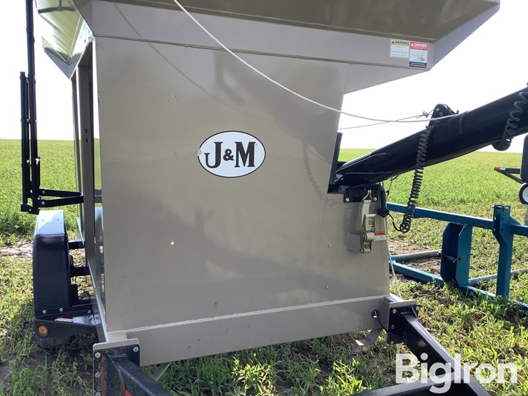 2019-j&m-ec270-image-17