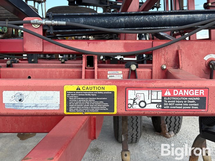 2011-case-ih-200-image-18