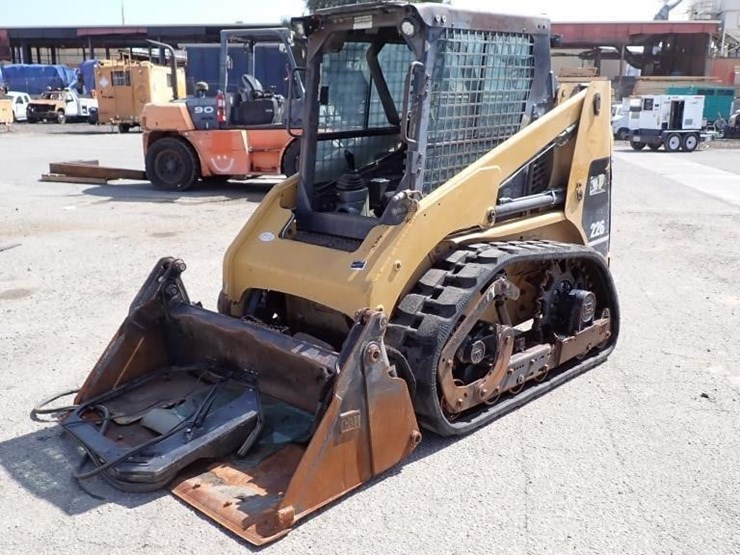 2002-caterpillar-226-image-1
