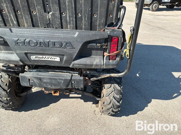 2019-pioneer-4x4-image-19