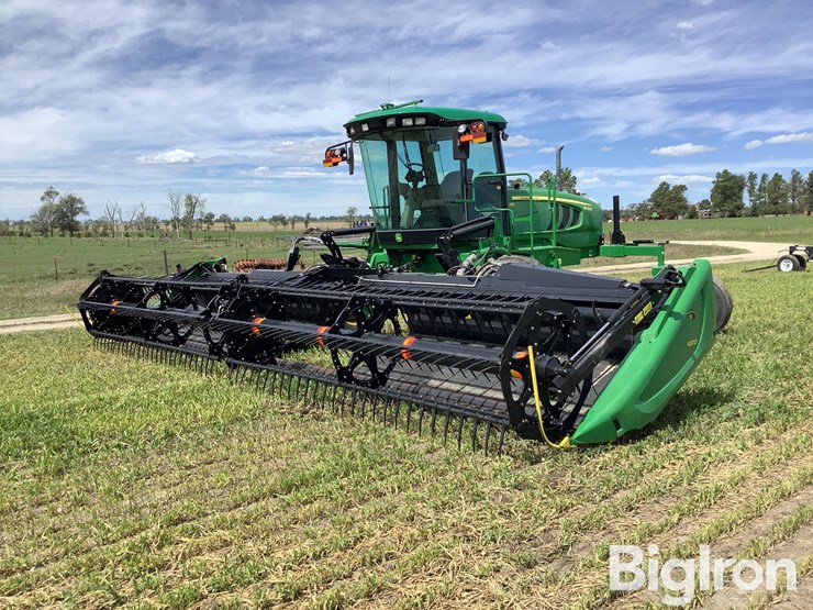 2012-john-deere-w150-image-1
