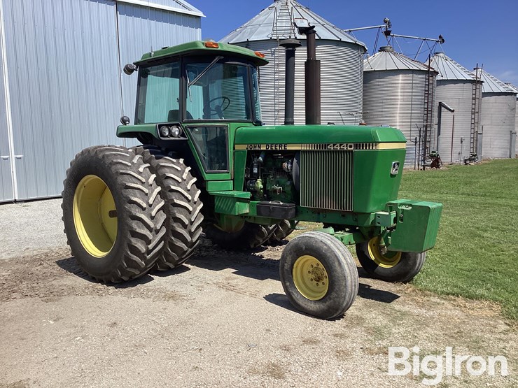 1982-john-deere-4440-image-3