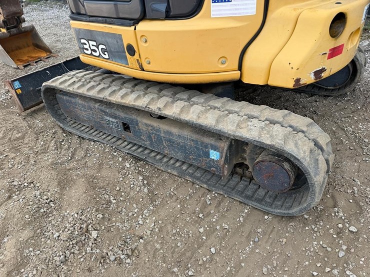 2015-deere-35g-image-15