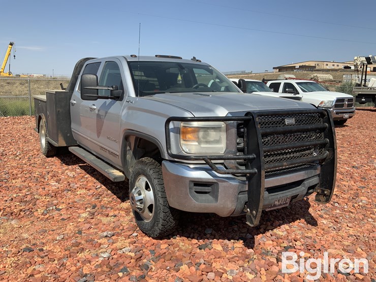 2015-gmc-sierra-3500-image-3