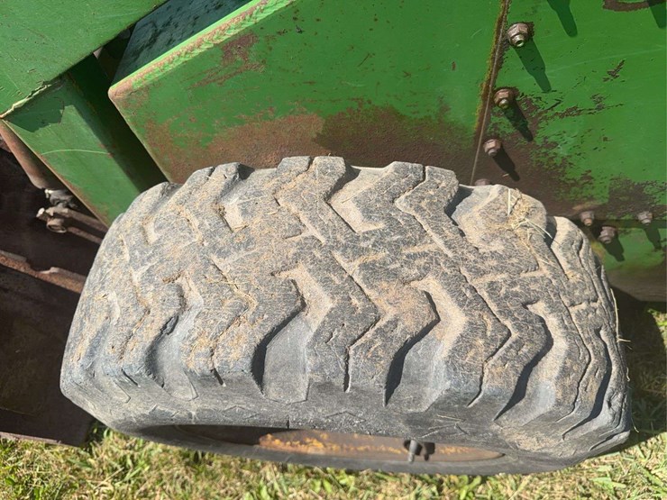 john-deere-170-image-10