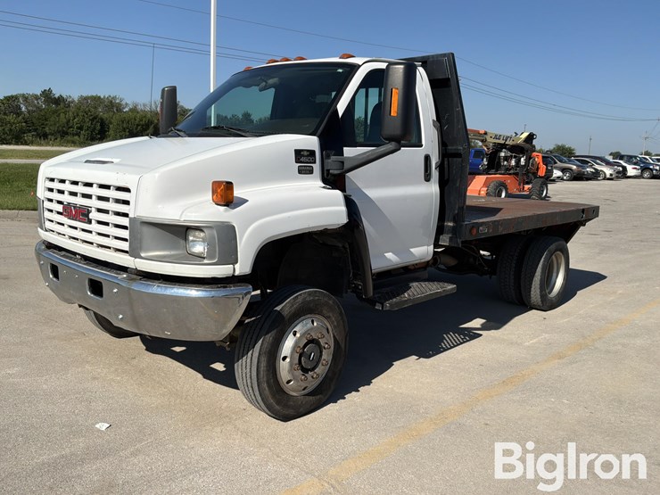 2008-gmc-5500-image-1