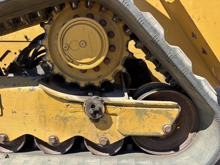 2020-caterpillar-289d3-image-18