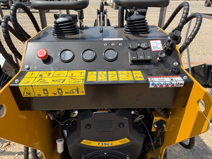 #84-•-unused-2026-agt-mx-crt23-stand-on-tracked-loader-mxcrt232026j00592-inv#4565-image-10