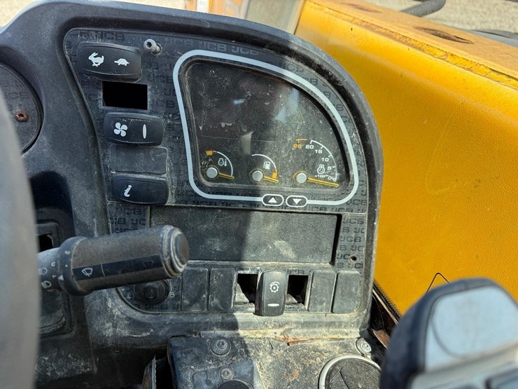 2017-jcb-505-20tc-image-19