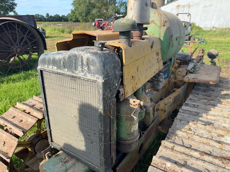 john-deere-420c-image-17