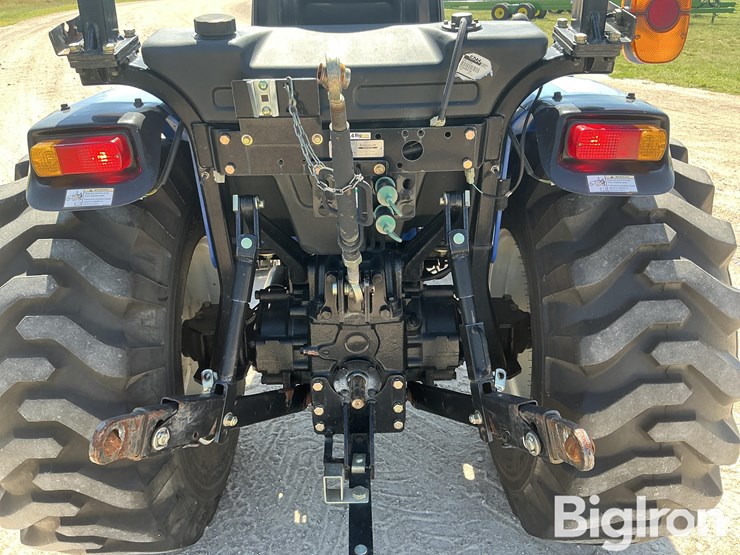 new-holland-boomer-30-image-18