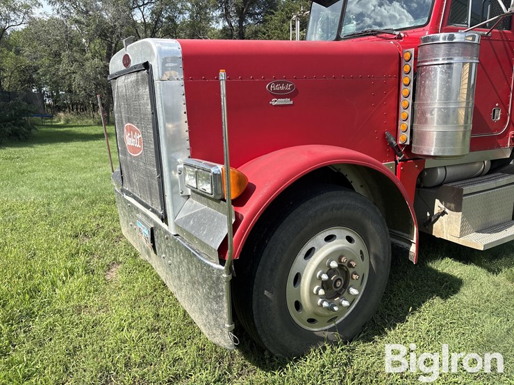 1994-peterbilt-379-image-9