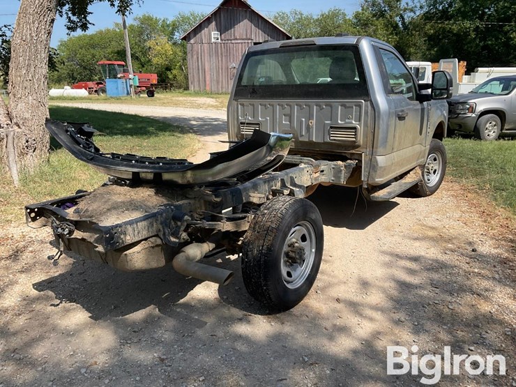 2024-ford-f350-image-5