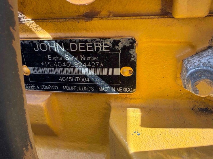2011-deere-120d-image-20