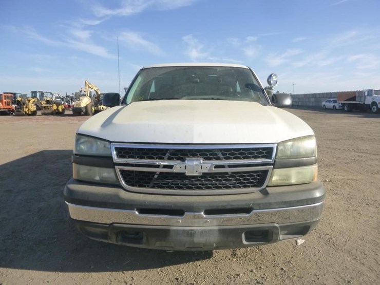 2006-chevrolet-silverado-1500-image-18