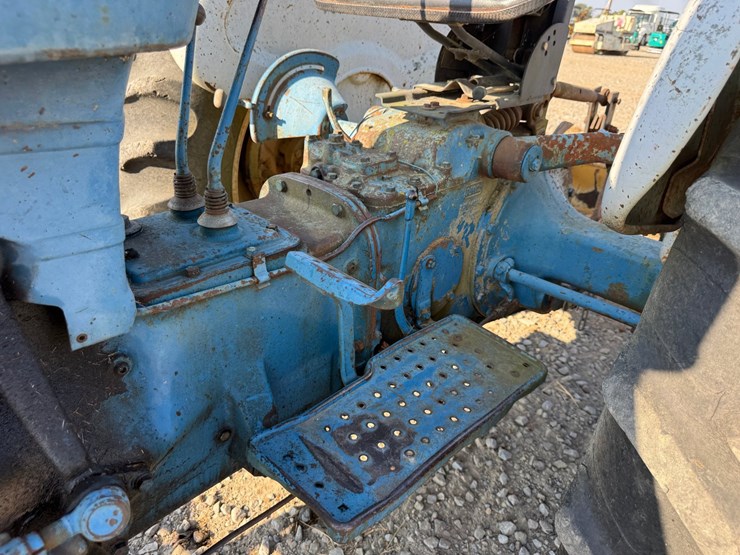2000-ford-2000-image-14