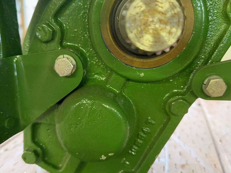 john-deere-dubuque-1000rpm-pto-unit-image-2
