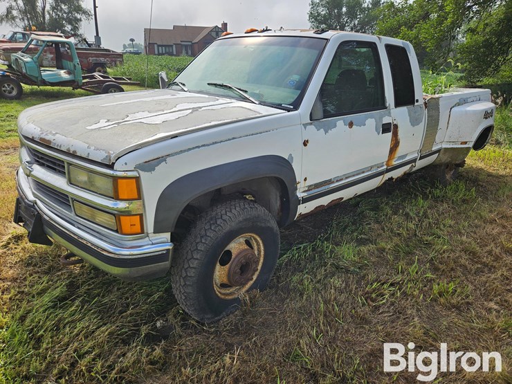 1997-chevrolet-silverado-3500-image-1