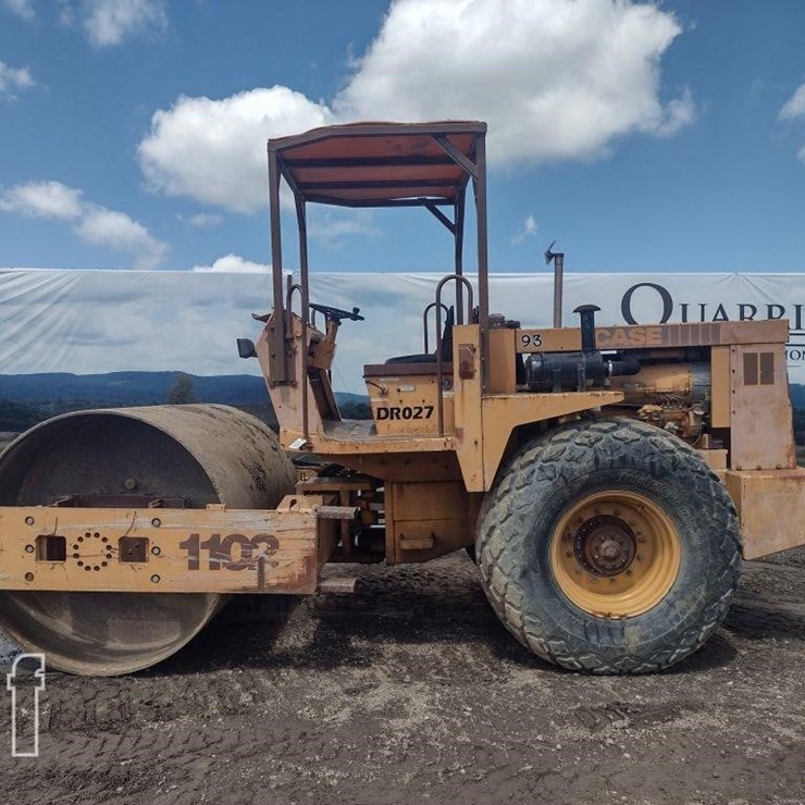 CASE 1102PD
