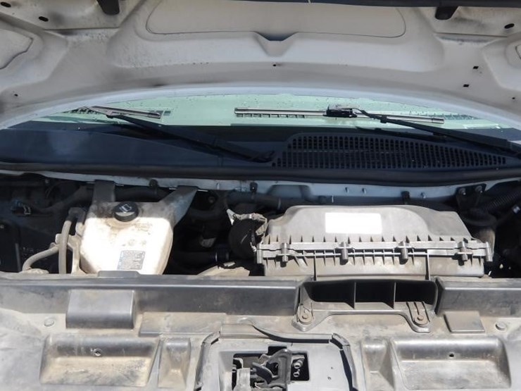 2019-chevrolet-express-2500-image-13