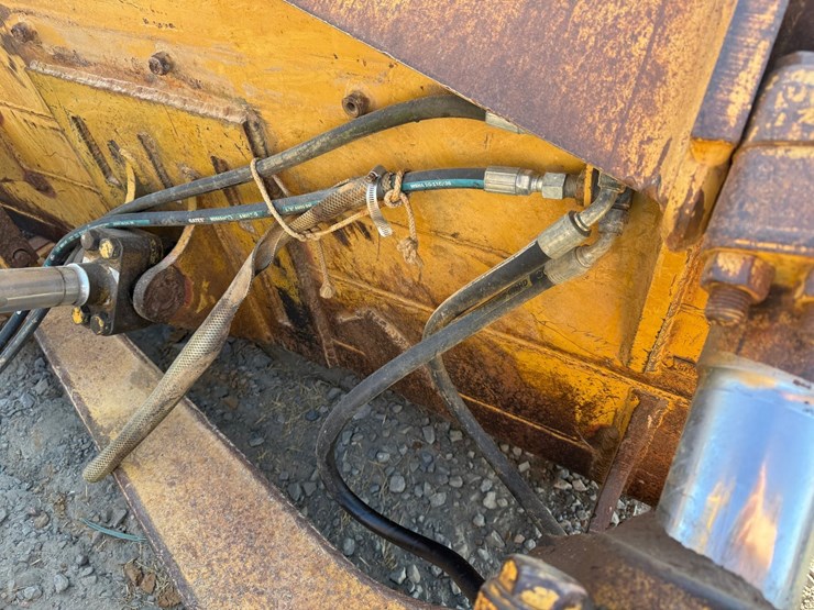 caterpillar-d6m-image-18
