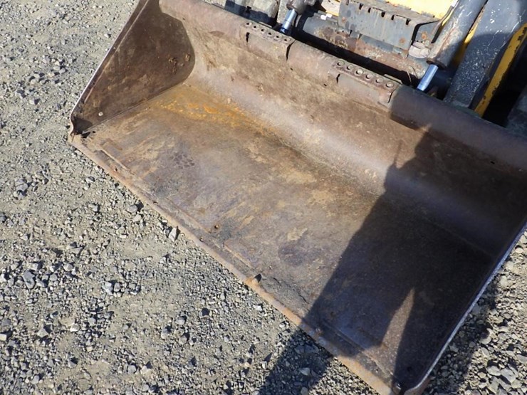 deere-325g-image-9