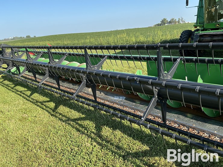 2017-john-deere-635f-image-13