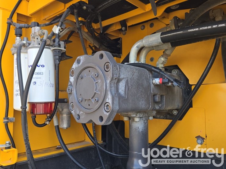 2015-volvo-ec350el-image-38