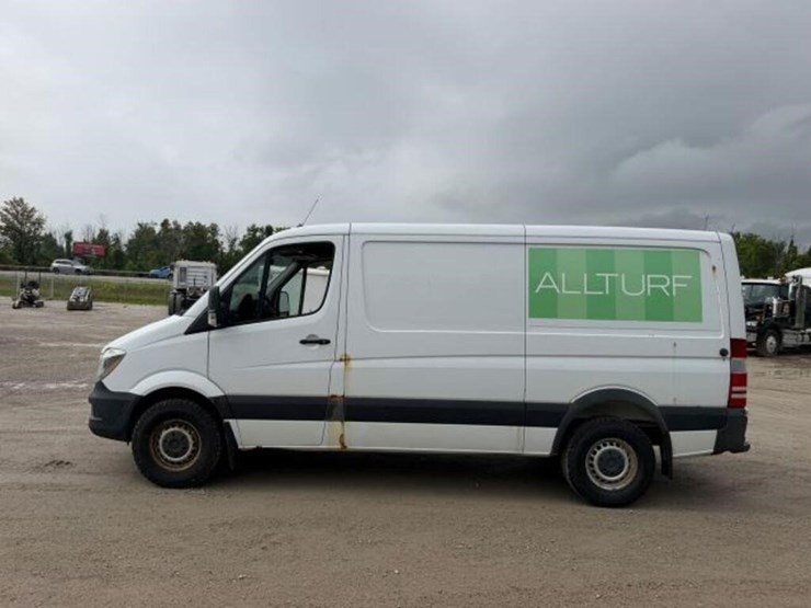 2018-mercedes-benz-sprinter-2500-image-5
