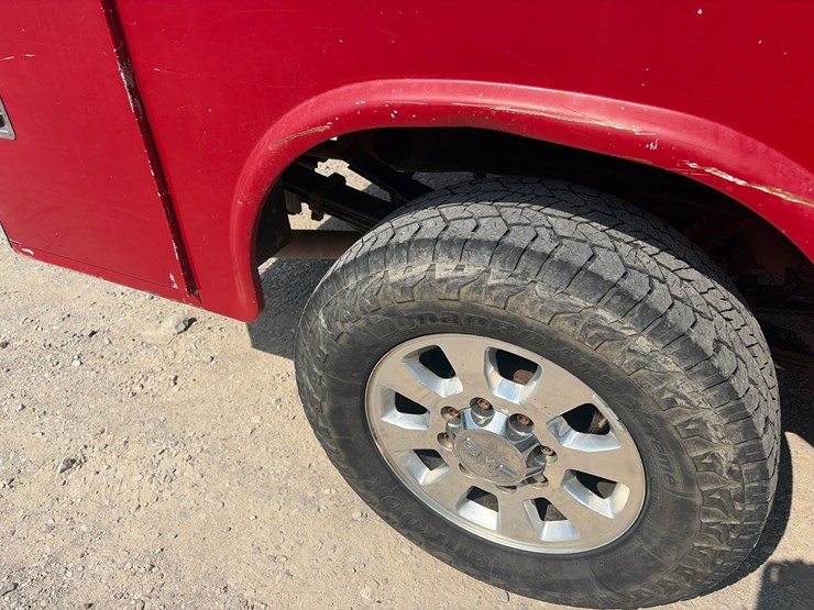 2013-gmc-sierra-3500-image-24