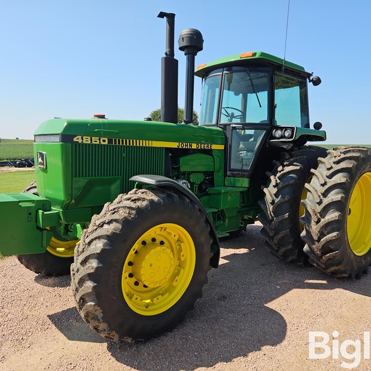 1985 JOHN DEERE 4850