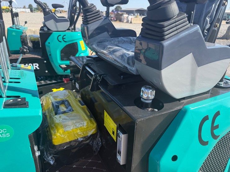 #73-•-unused-2026-cfg-kt13r-mini-excavator-kt13r26a106230300-inv#4440-image-12