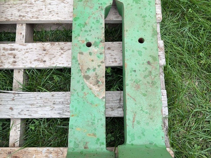 john-deere-frame-weights-image-1