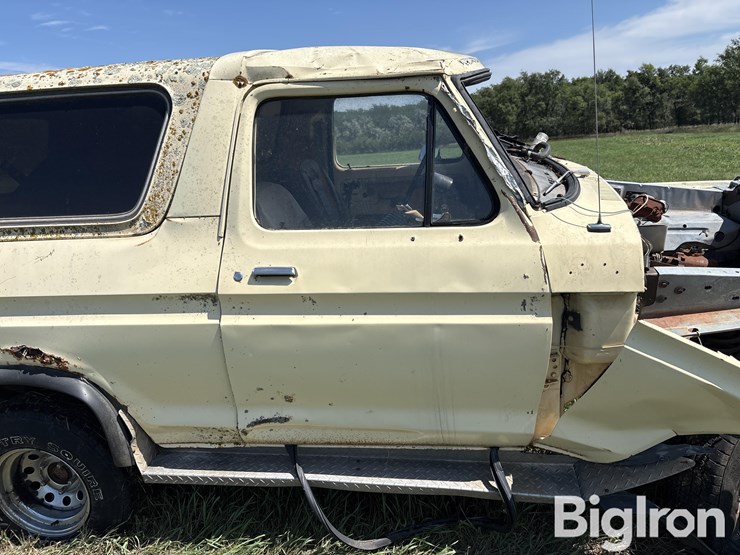 1979-ford-bronco-image-9