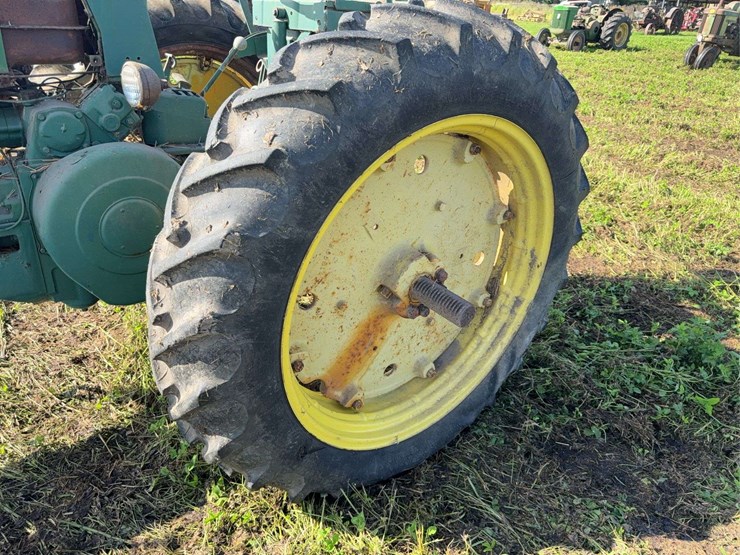john-deere-530-image-11