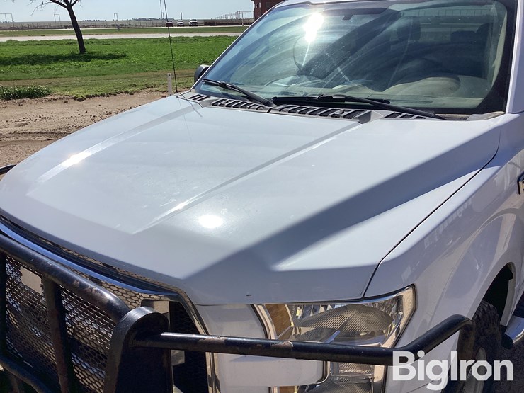 2017-ford-f150-xlt-image-10