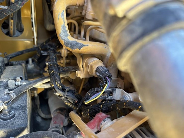 2020-caterpillar-289d3-image-46