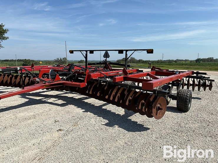 2015-case-ih-375-image-9