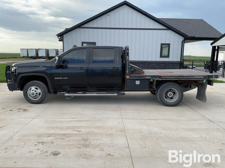 2021-chevrolet-silverado-3500-image-8