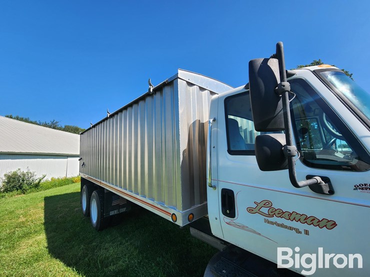 2006-international-durastar-4400-image-11