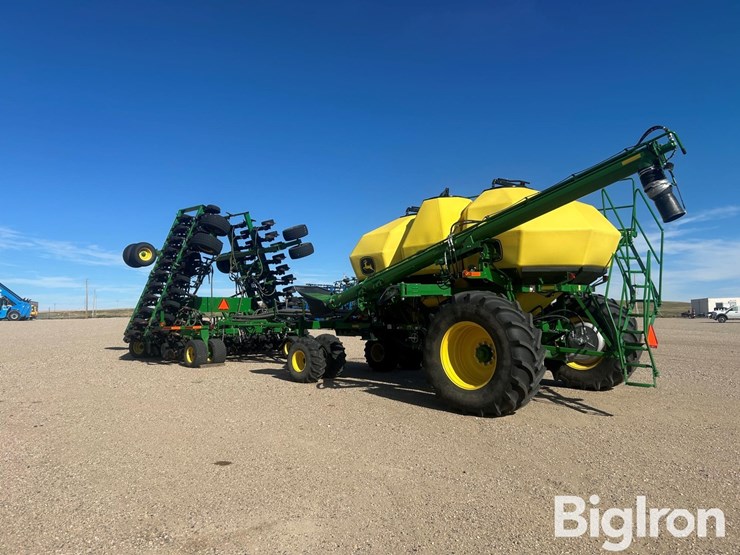 2019-john-deere-1890-image-4