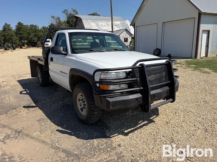 2002-gmc-sierra-2500-image-3