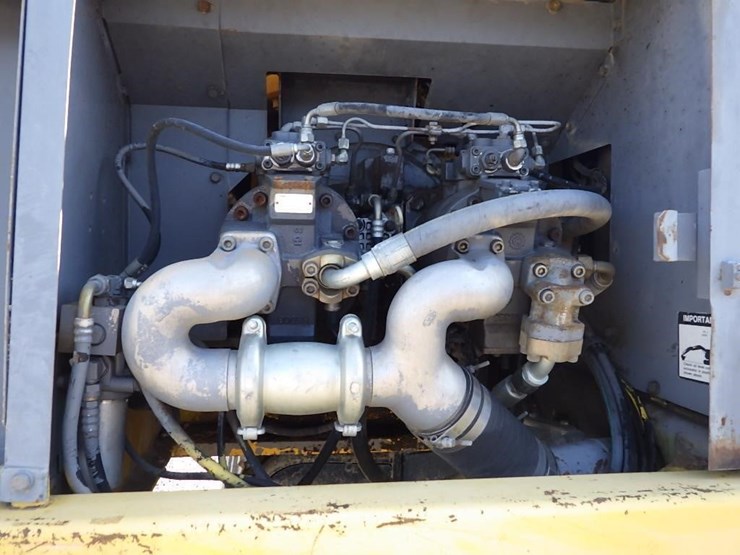 deere-330c-lc-image-23