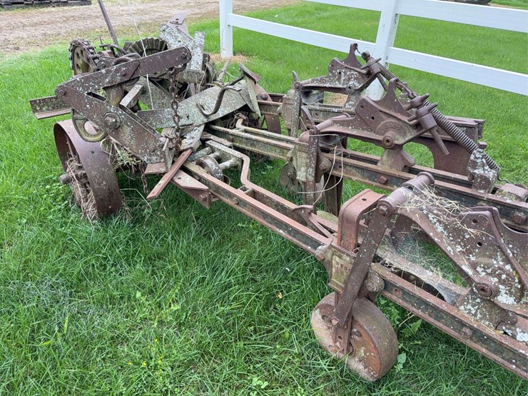 avery-3-bottom-self-lift-plow-image-8