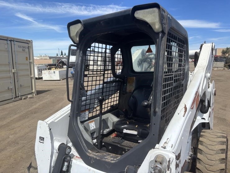 2017-bobcat-s740-image-21